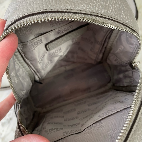 💕Michael Kors Abbey Studded Grey Pebble Leather Mini Backpack - Picture 10 of 12